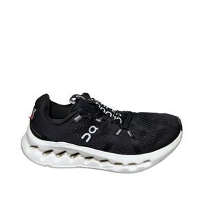 On Running womens Black and White Athletic Shoes size 5